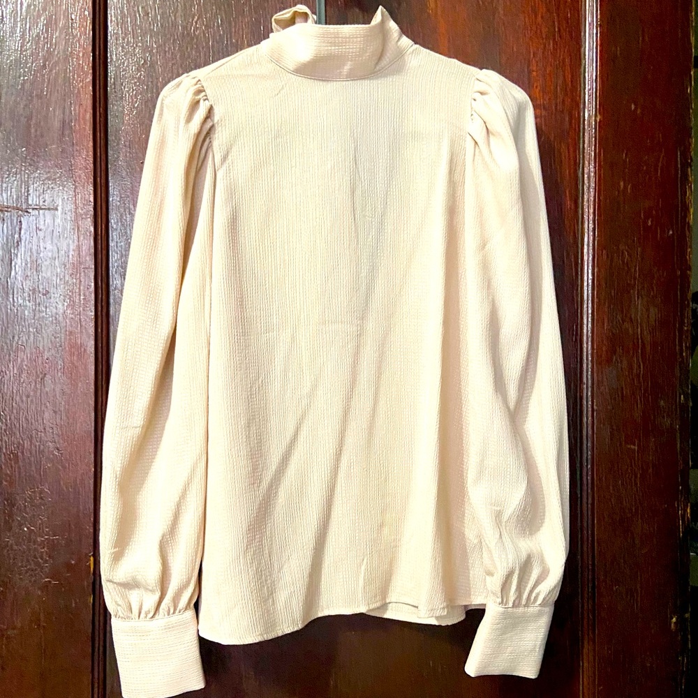 H&M cream tie neck blouse XS